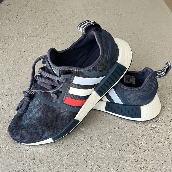 Adidas Originals NMD_R1 - Picture 3 of 14